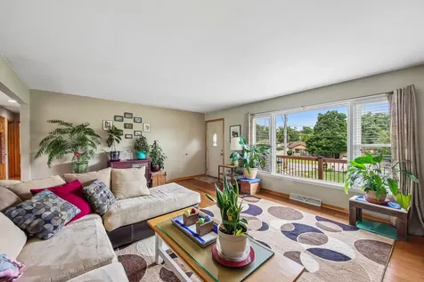 5135 155TH Street Oak Forest IL 60452