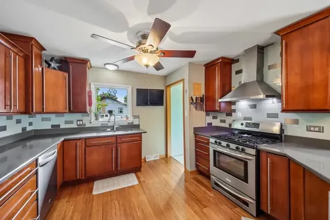 5135 155TH Street Oak Forest IL 60452