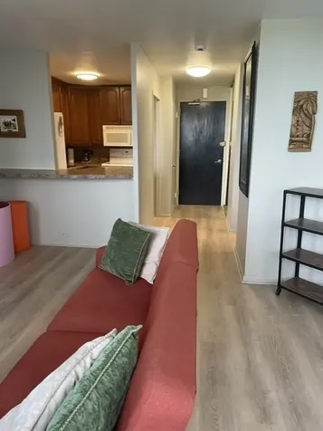 4250 North Marine Drive Chicago IL 60613