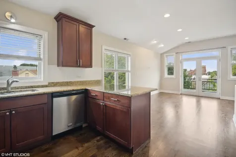 3519 West Medill Avenue Chicago IL 60647