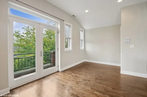 3519 West Medill Avenue Chicago IL 60647