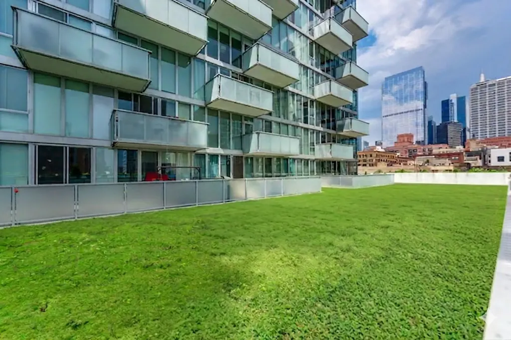 659 West Randolph Avenue Chicago IL 60661
