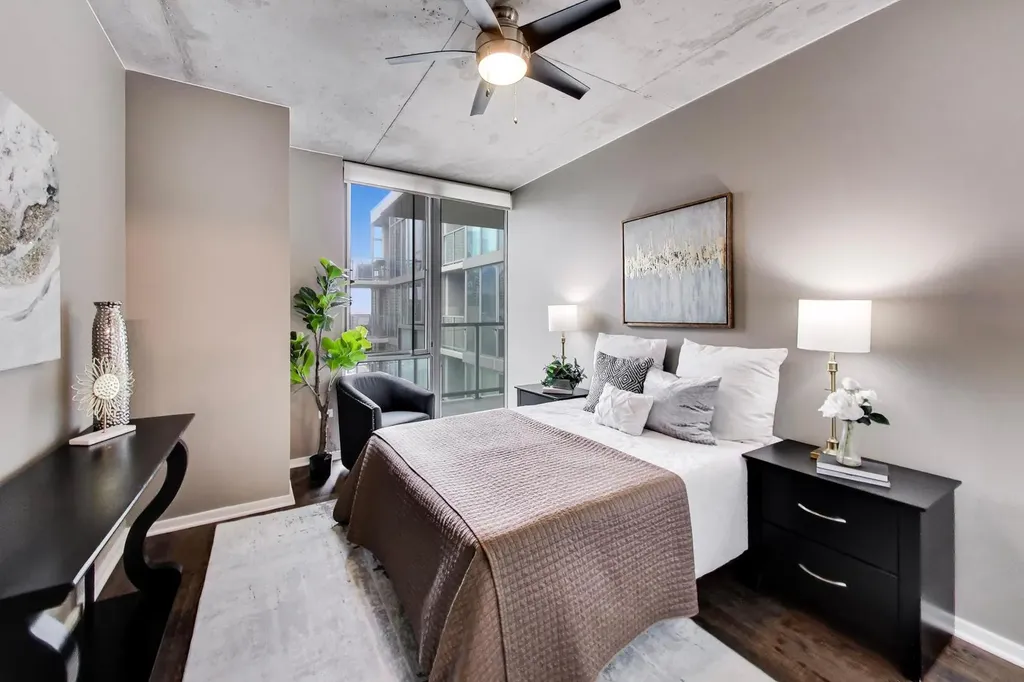 659 West Randolph Avenue Chicago IL 60661