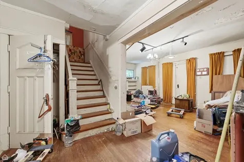 2019 West Chase Avenue Chicago IL 60645