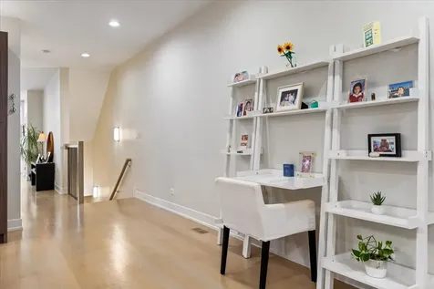 3033 North Clybourn Avenue Chicago IL 60618