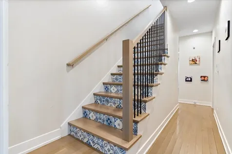 3033 North Clybourn Avenue Chicago IL 60618
