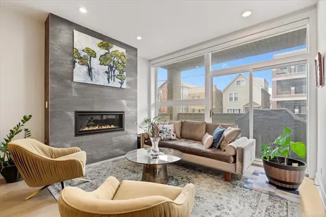 3033 North Clybourn Avenue Chicago IL 60618