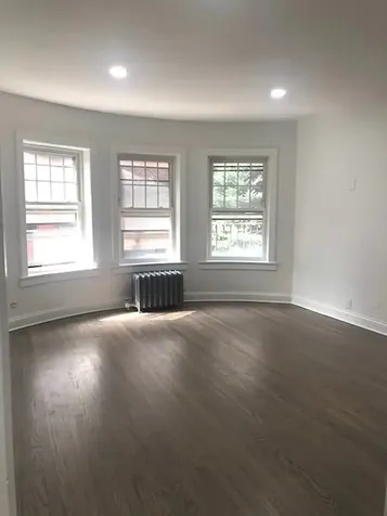 1076 West Thorndale Avenue Chicago IL 60660
