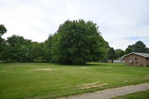 285 North Mitchell Street Braidwood IL 60408