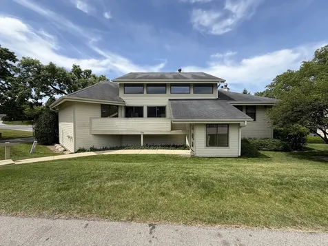 661 Mitchell Court Gurnee IL 60031