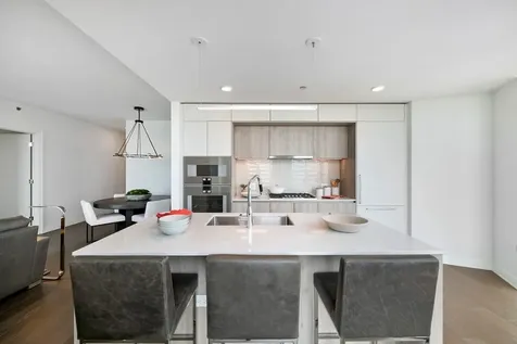 211 North Harbor Drive Chicago IL 60601