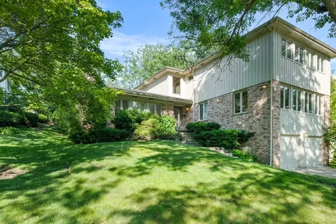 559 Hillside Drive Highland Park IL 60035