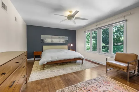 559 Hillside Drive Highland Park IL 60035