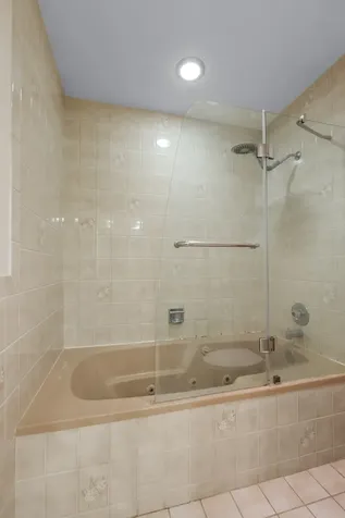 559 Hillside Drive Highland Park IL 60035