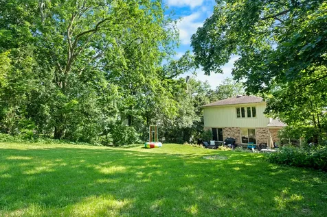 559 Hillside Drive Highland Park IL 60035