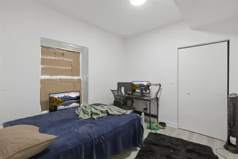 4939 North St. Louis Avenue Chicago IL 60625
