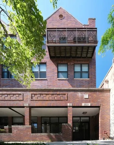 2524 North Willetts Court Chicago IL 60647
