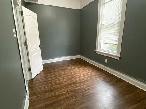 6618 South Marquette Road Chicago IL 60637