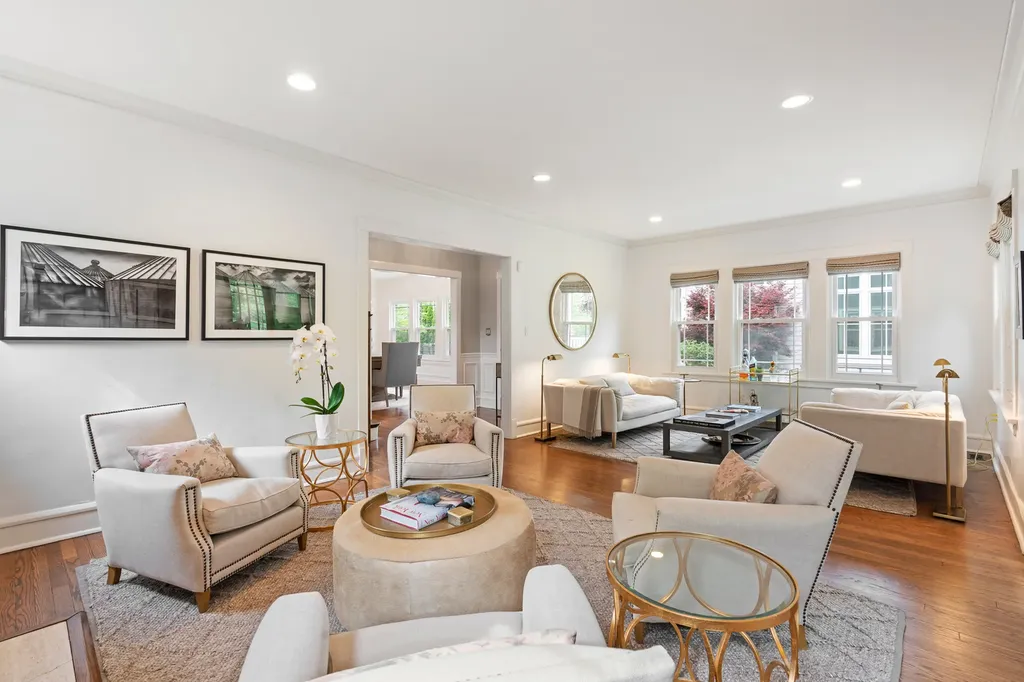 1132 Ashland Avenue Wilmette IL 60091