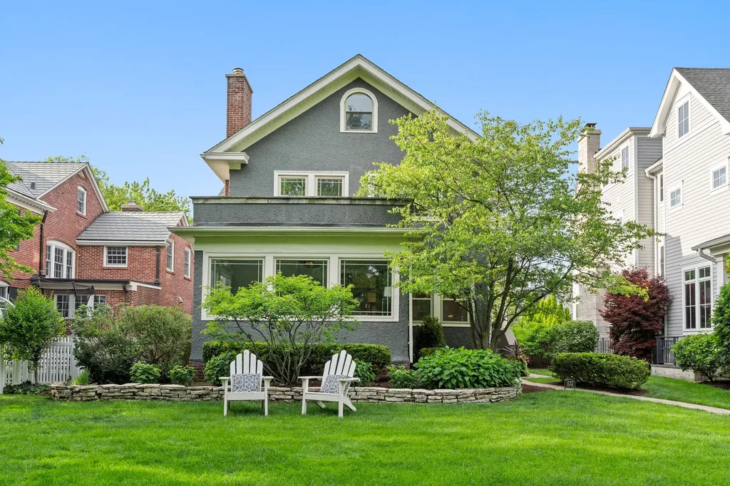 1132 Ashland Avenue Wilmette IL 60091