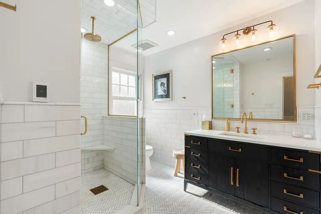 1132 Ashland Avenue Wilmette IL 60091
