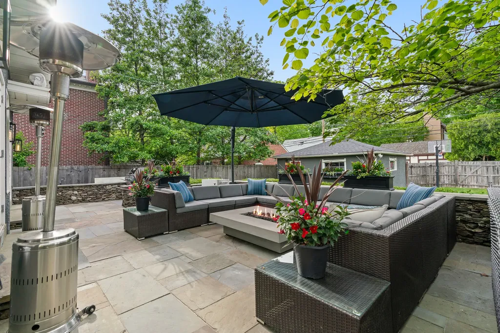 1132 Ashland Avenue Wilmette IL 60091