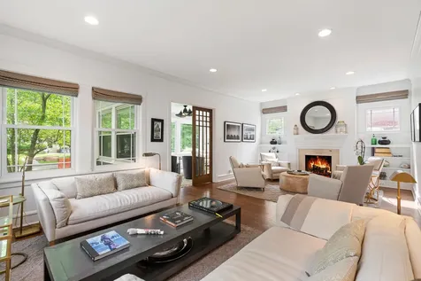 1132 Ashland Avenue Wilmette IL 60091