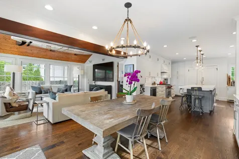 1132 Ashland Avenue Wilmette IL 60091