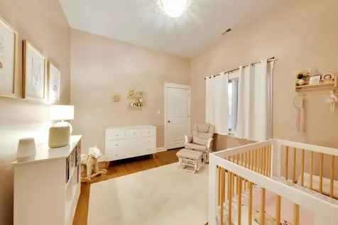3811 North Lincoln Avenue Chicago IL 60613