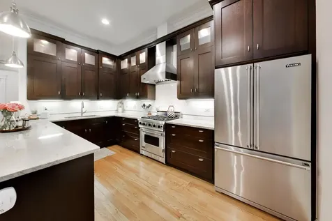 3811 North Lincoln Avenue Chicago IL 60613