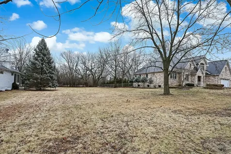 1351 South Ridge Road Willowbrook IL 60527