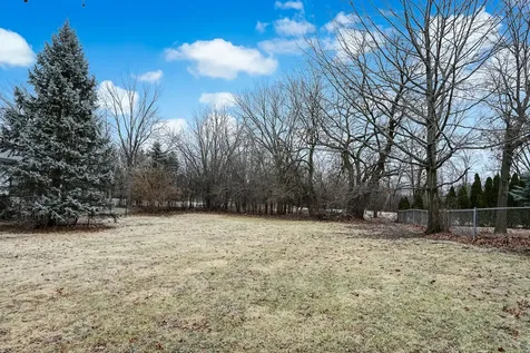 1351 South Ridge Road Willowbrook IL 60527