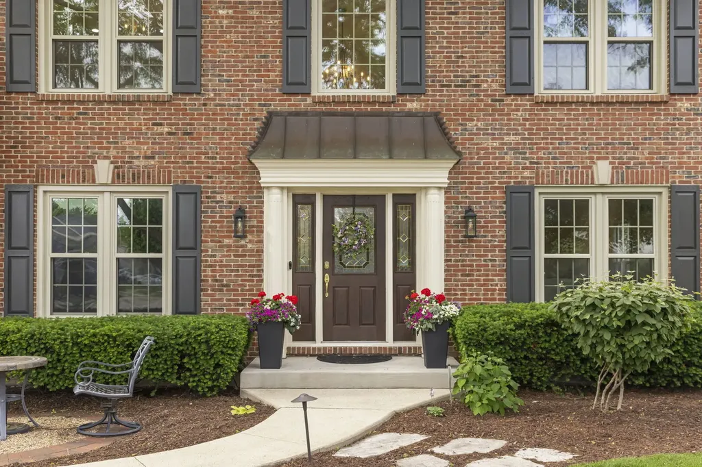 126 Stableford Drive Glen Ellyn IL 60137