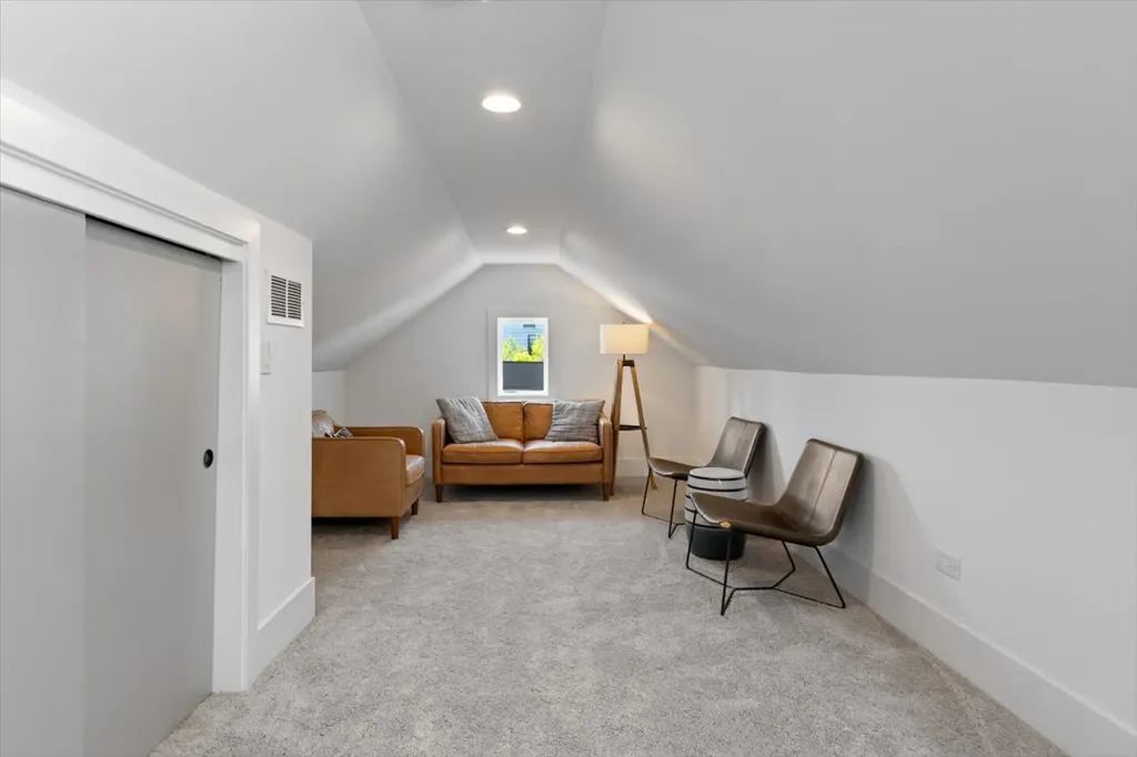 2144 North Rockwell Street Chicago IL 60647