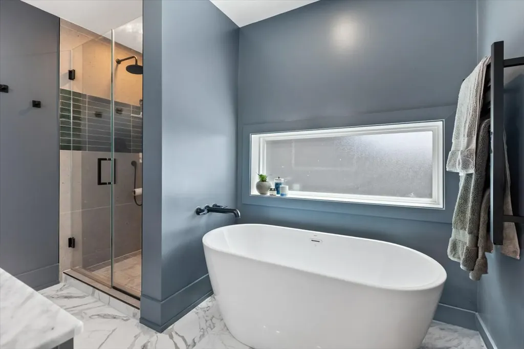 2144 North Rockwell Street Chicago IL 60647