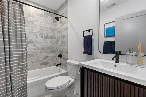 2144 North Rockwell Street Chicago IL 60647