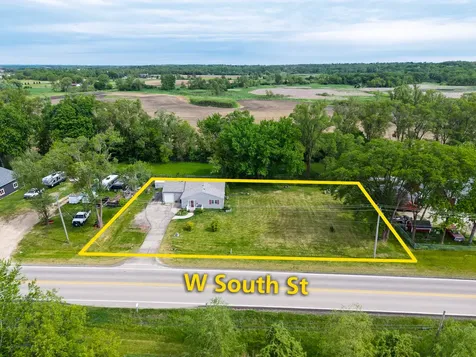 14914 West South Street Road Woodstock IL 60098