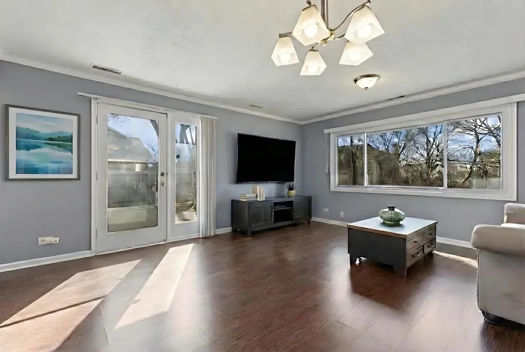 5524 South Bruner Street Hinsdale IL 60521