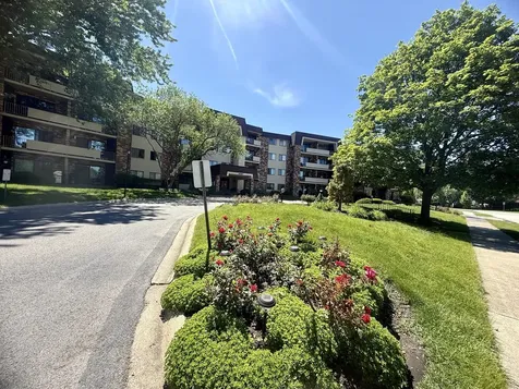 3350 North Carriageway Drive Arlington Heights IL 60004