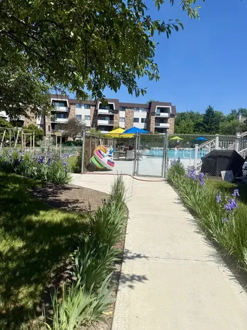 3350 North Carriageway Drive Arlington Heights IL 60004