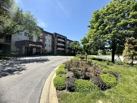 3350 North Carriageway Drive Arlington Heights IL 60004