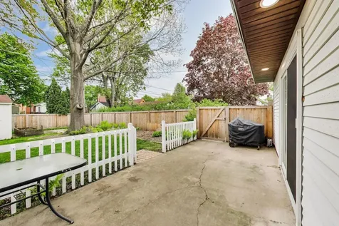 313 South Hi Lusi Avenue Mount Prospect IL 60056