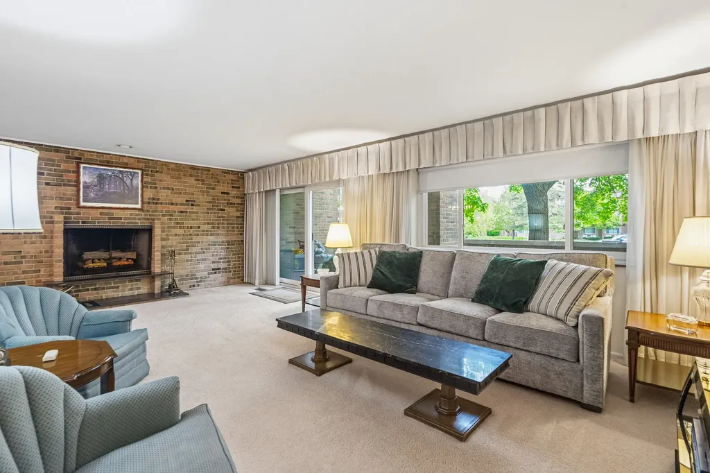 320 Claymoor Road Hinsdale IL 60521