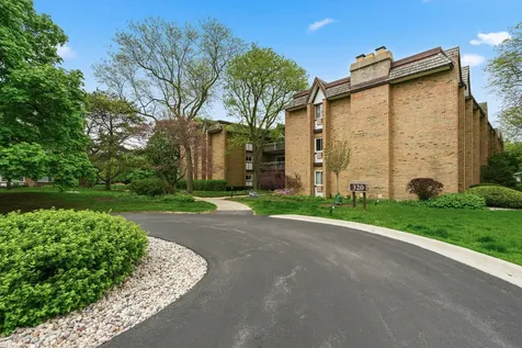 320 Claymoor Road Hinsdale IL 60521