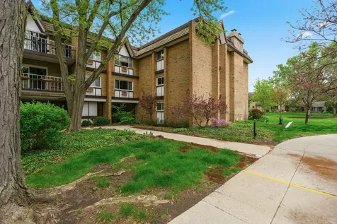 320 Claymoor Road Hinsdale IL 60521