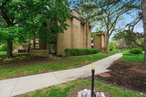 320 Claymoor Road Hinsdale IL 60521