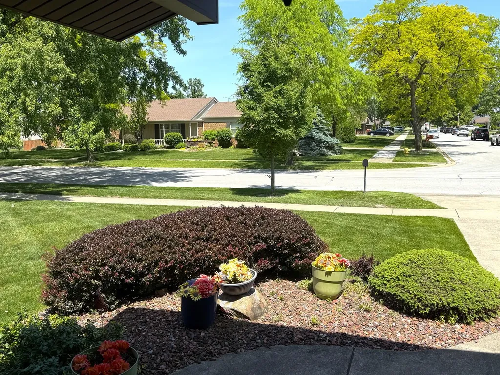 8733 Golfview Drive Orland Park IL 60462