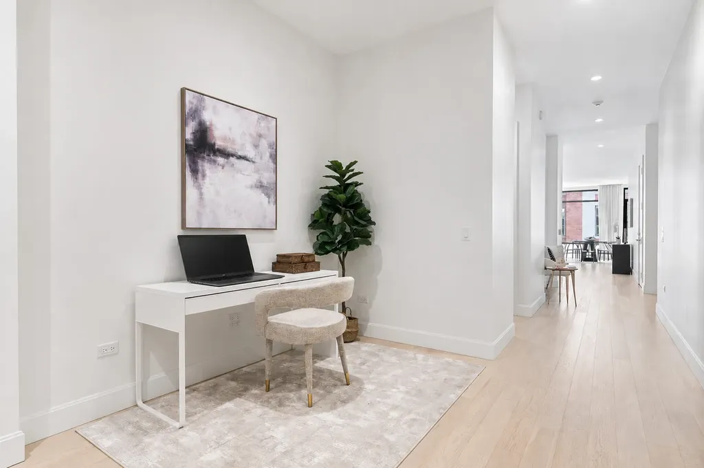 28 North Carpenter Street Chicago IL 60607