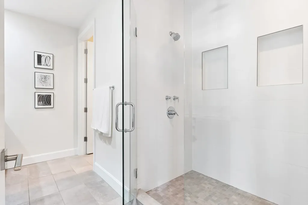 28 North Carpenter Street Chicago IL 60607