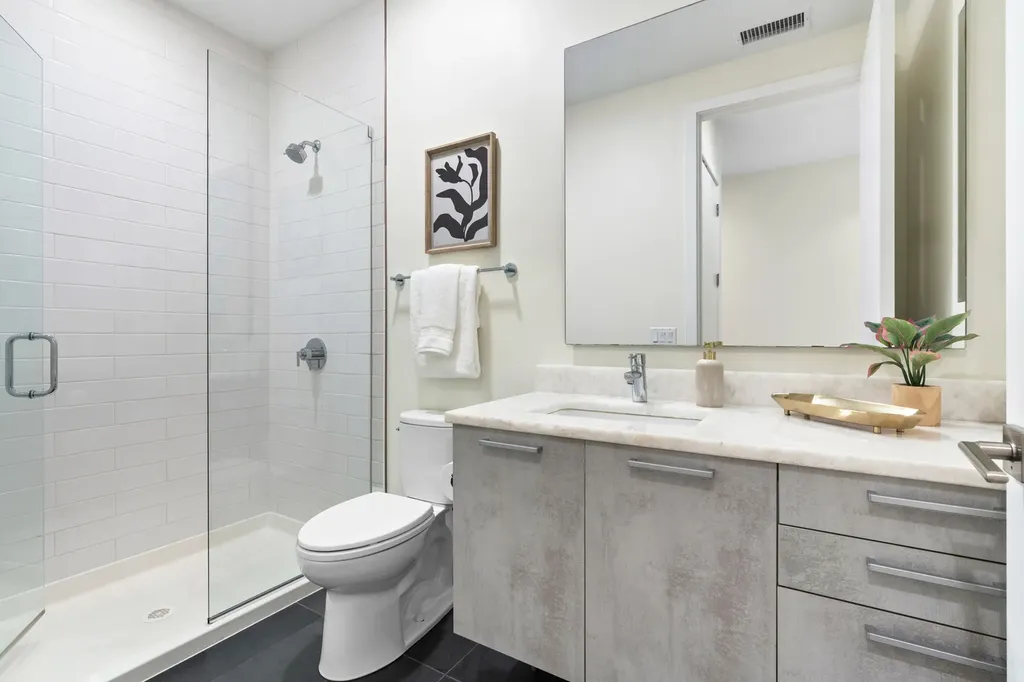 28 North Carpenter Street Chicago IL 60607